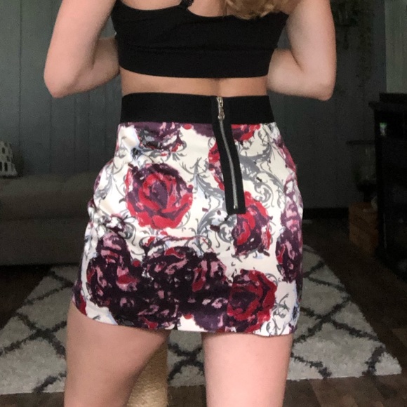 F21 skirt - Picture 3 of 4